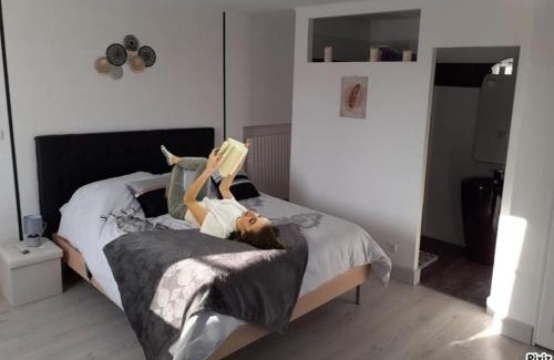 Montirat Bed & Breakfast | La Douce Parenthèse B&B entre bois et champs-Accueil motards