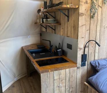 Willems Bed & Breakfast | La Ferme 1851 - Cabane Spa Nordique privé vue sur champ