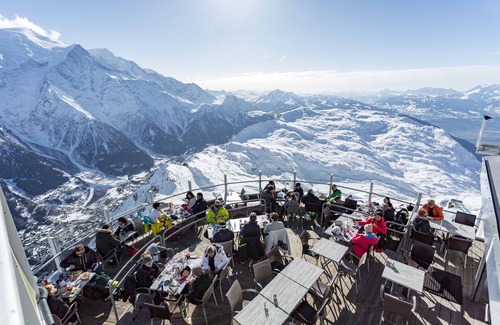 Les Praz-de-Chamonix Apartment | La Ferme des Praz appt - an apartment that sleeps 8 guests in 4 bedrooms