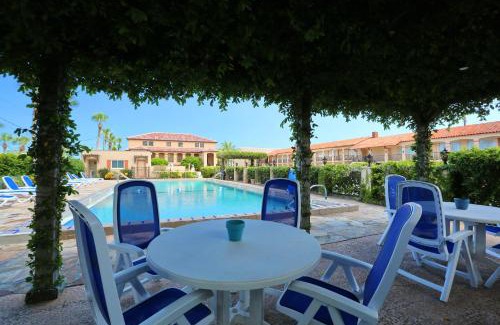 St. Augustine Beach Hotel | La Fiesta Ocean Inn & Suites