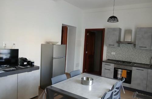 Porto Torres House | La fiorita di Ameliè