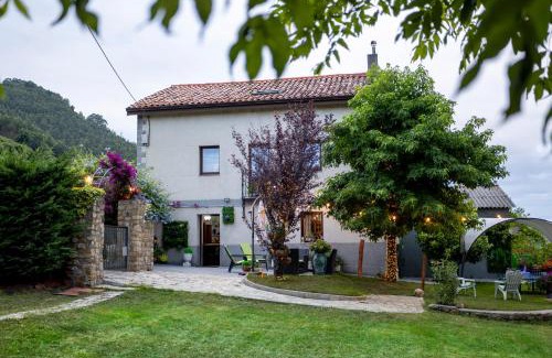 Prases House | La Flor de Toranzo "Vive los Valles Pasiegos"