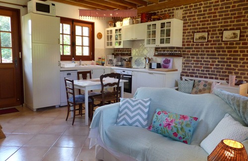 Saint-Jouin-Bruneval Villa | La Flore de Lys, Lovely cottage 330 m from the sea and 6 km from Étretat!