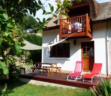 Saint-Jouin-Bruneval House | La Flore De Lys, lovely cottage ideal for 2 adults and 1 bébé