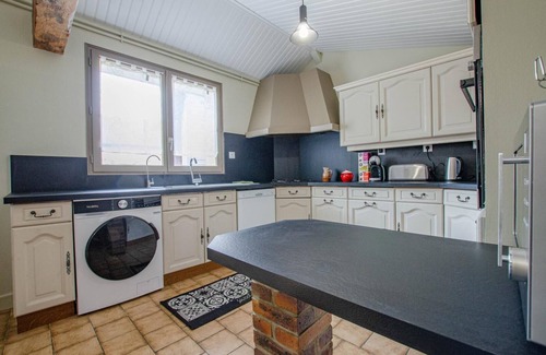 Jully-sur-Sarce House | La Fontaine Saint Louis
