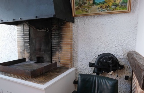 Marmande Apartment | LA FORGE Marmande Town center: APARTMENT ENTIRE Duplex in old forge