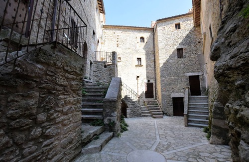 Barattano Apartment | La Fortezza