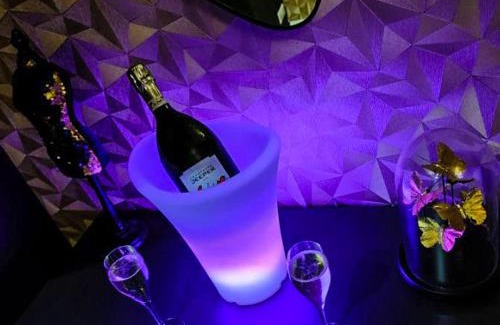 Brive-la-Gaillarde Villa | La Gaillardise - love room - Spa & Sauna - Espace privatif