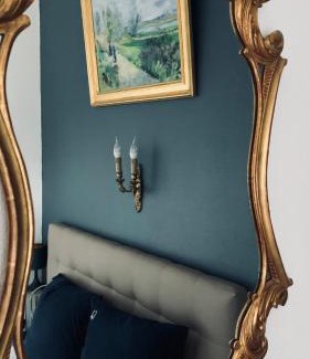 Charolles Apartment | La Garçonnière II
