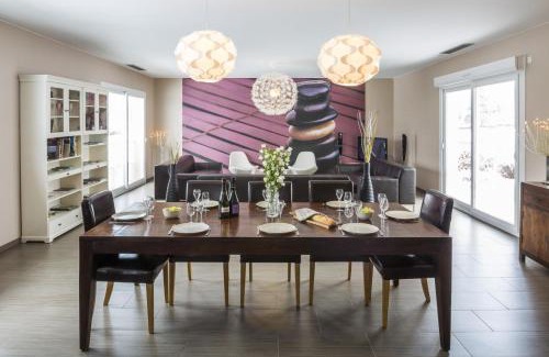 Baroville House | La goutte d'or