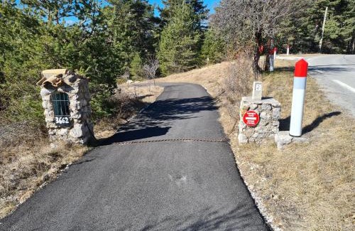 Caille House | La grande maison dans la prairie