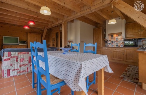 Montagnole House | LA GRANGE AUX ECUREUILS 4 PERS