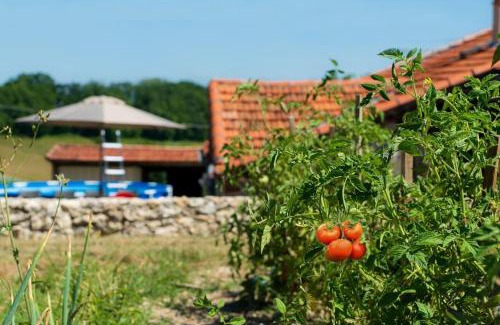 Saint-Nazaire-de-Valentane House | La grange de Rigounet