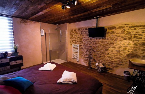 Saint-Amour House | LA GRANGE DES FRANGINES