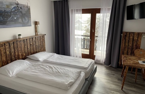 Ledenitzen House | La Irmania Pension