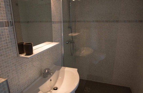 Saint-Aignan-de-Cramesnil Hotel | La Jalousie