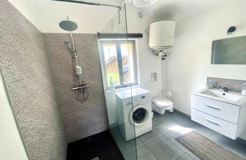 Vendat Apartment | La Lande - Petite maison avec jardin