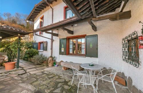 Gignese Apartment | La Lanterna Swimming Pool Retreat - Happy Rentals