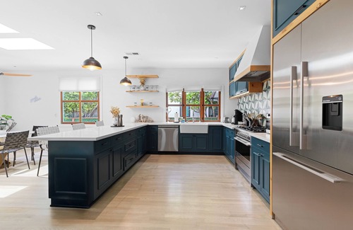 Beverly Grove Villa | LA LIVING WALKABLE STAYLISH STYLISH