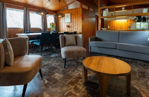 Hastiere Ski Chalet | La Lune Comfort 6p - Three Bedroom Chalet, Sleeps 6