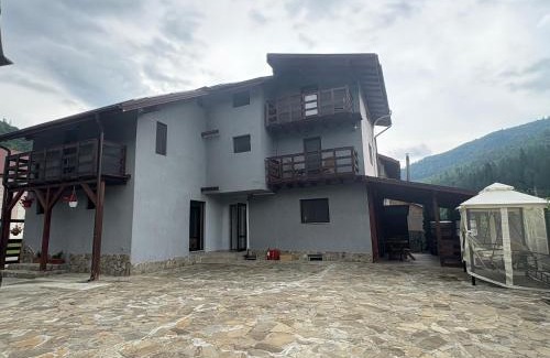 Bicaz House | La Măriuca