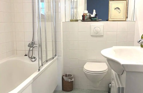 Sainte-Colombe-sur-lHers House | La Maison de Mama C: Charming french village home