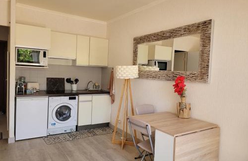 Saint-Laurent-du-Var Apartment | La Madrague