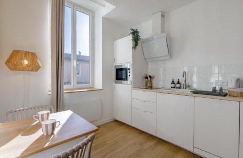 Montelimar Apartment | La Maison 44 - Studio - climatisé, Via Rhôna