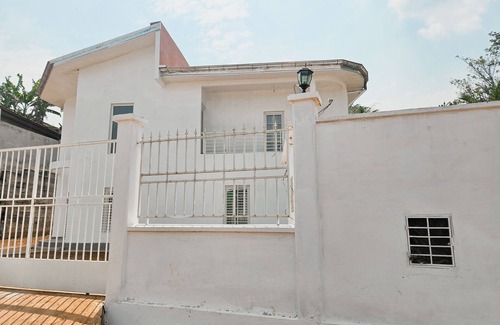 Bafoussam Villa | La Maison Blanche - Bafoussam - Wifi Illimité - Tradex Kamkop