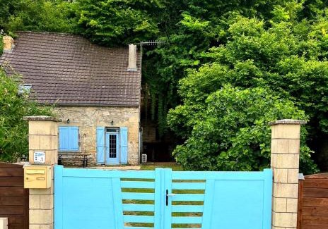 Paissy House | La Maison bleue Paissy