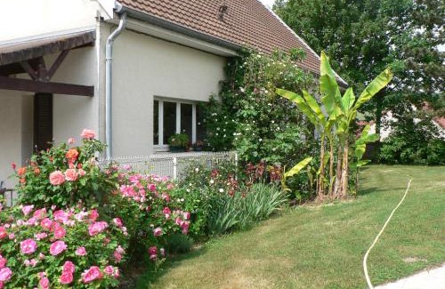 Nanteuil-la-Foret Bed & Breakfast | la Maison d'Arbouet