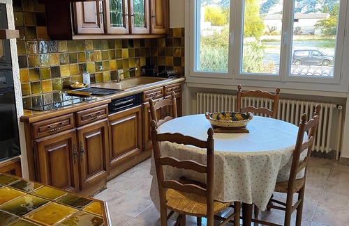 Taillades House | La Maison de Gari, spacious house with swimming pool and beautiful exterior