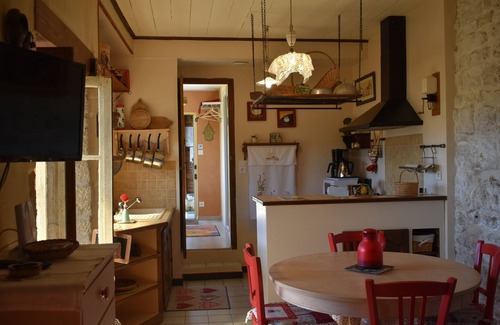 Dun-sur-Meuse Cottage | La maison de Tante Hélène gîte pour deux