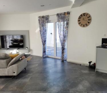 Neufchef House | La maison des Daims