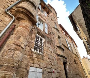 Vabres-l'Abbaye Bed & Breakfast | La Maison des Echevins