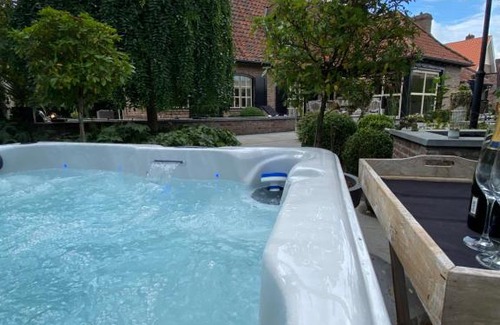 Deerlijk Bed & Breakfast | La Maison Des Papillons