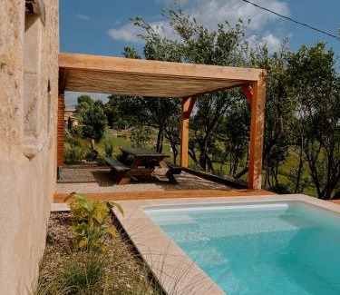 Orban House | La Maison Des Pierres Blondes