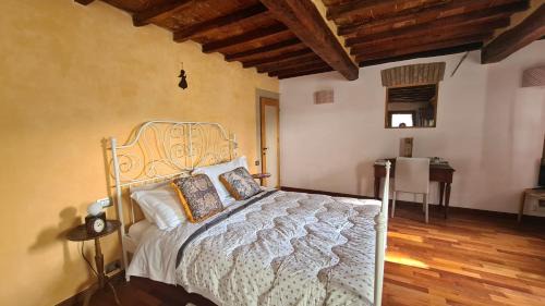 Albinea Bed & Breakfast | La Maison Deux
