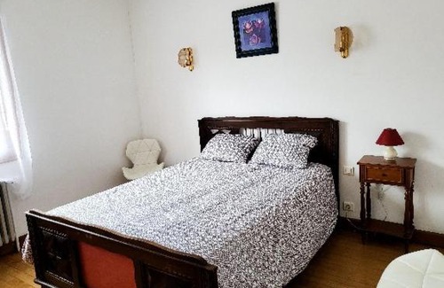 Juzet-d'Izaut House | La maison du village