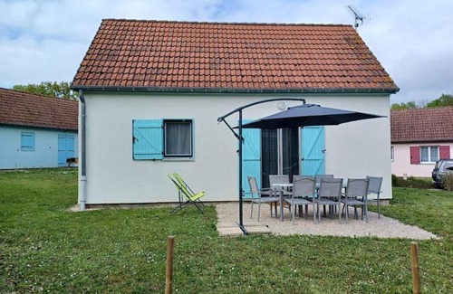 Giffaumont-Champaubert Ski Chalet | La Maison Bleu du Lac de Céline