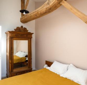 Saint-Didier-de-Formans House | La maison du Sophora grande maison 3 chambres