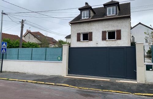 Argenteuil House | La maison parisienne & jardin