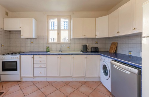 Ossun House | La Maison Vergès - 3 bedrooms - large living room - small garden