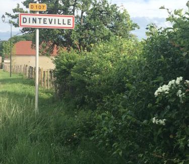 Dinteville House | La Maisonnette Dintevilloise