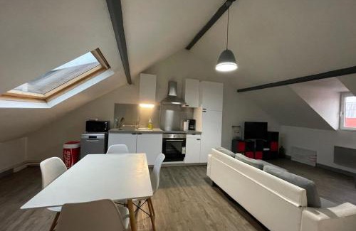 Le Port Apartment | La Mansardé Baheux
