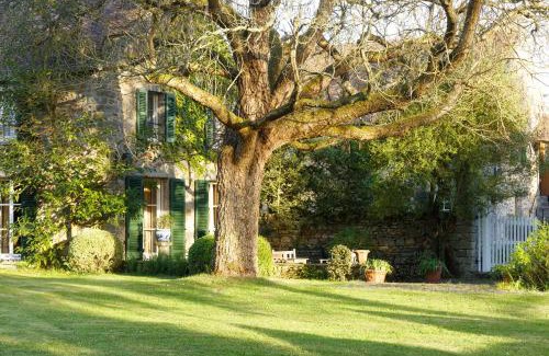Saint-Martin-en-Biere House | La Marcotte - Pierres d'Histoire