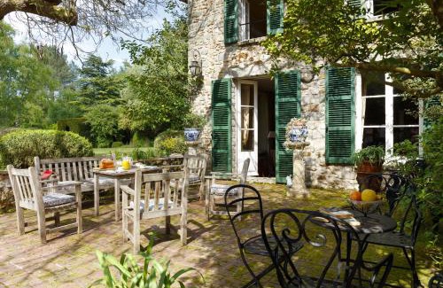 Saint-Martin-en-Biere House | La Marcotte - Pierres d'Histoire