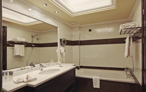 Kallithea Resort | La Marquise Luxury Resort Complex