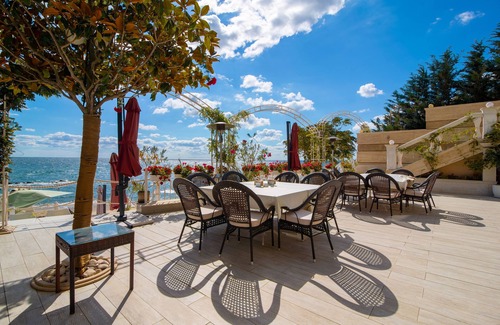Golden Sands Apartment | La Mer Apartcomplex Residence