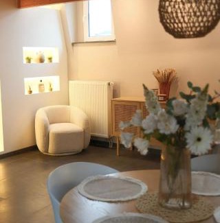 Jambes Apartment | La mezzanine 159